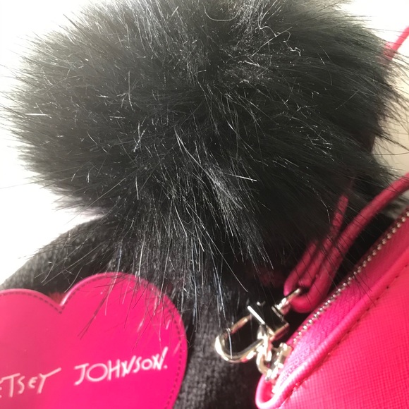 (REDUCED) NWT BETSEY JOHNSON GIFT SET - Picture 5 of 10